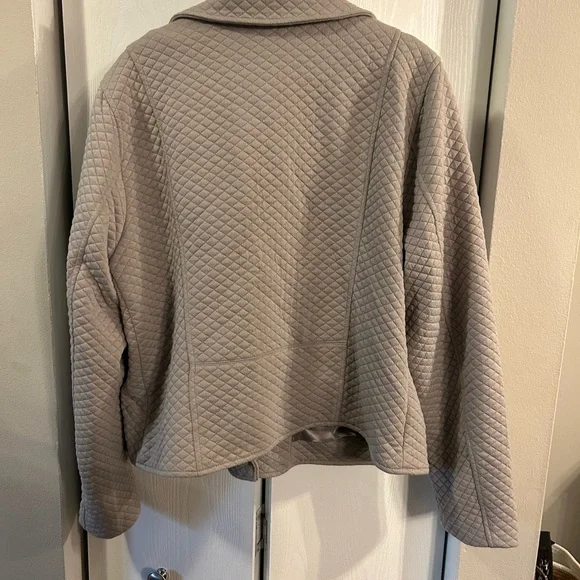 Torrid Gray Quilted Women's Jacket - Picture 4 of 6